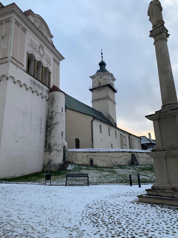 Ubytovanie Athena Poprad Exteriör bild