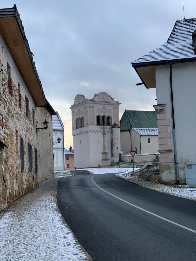 Ubytovanie Athena Aparthotel Poprad Exteriör bild